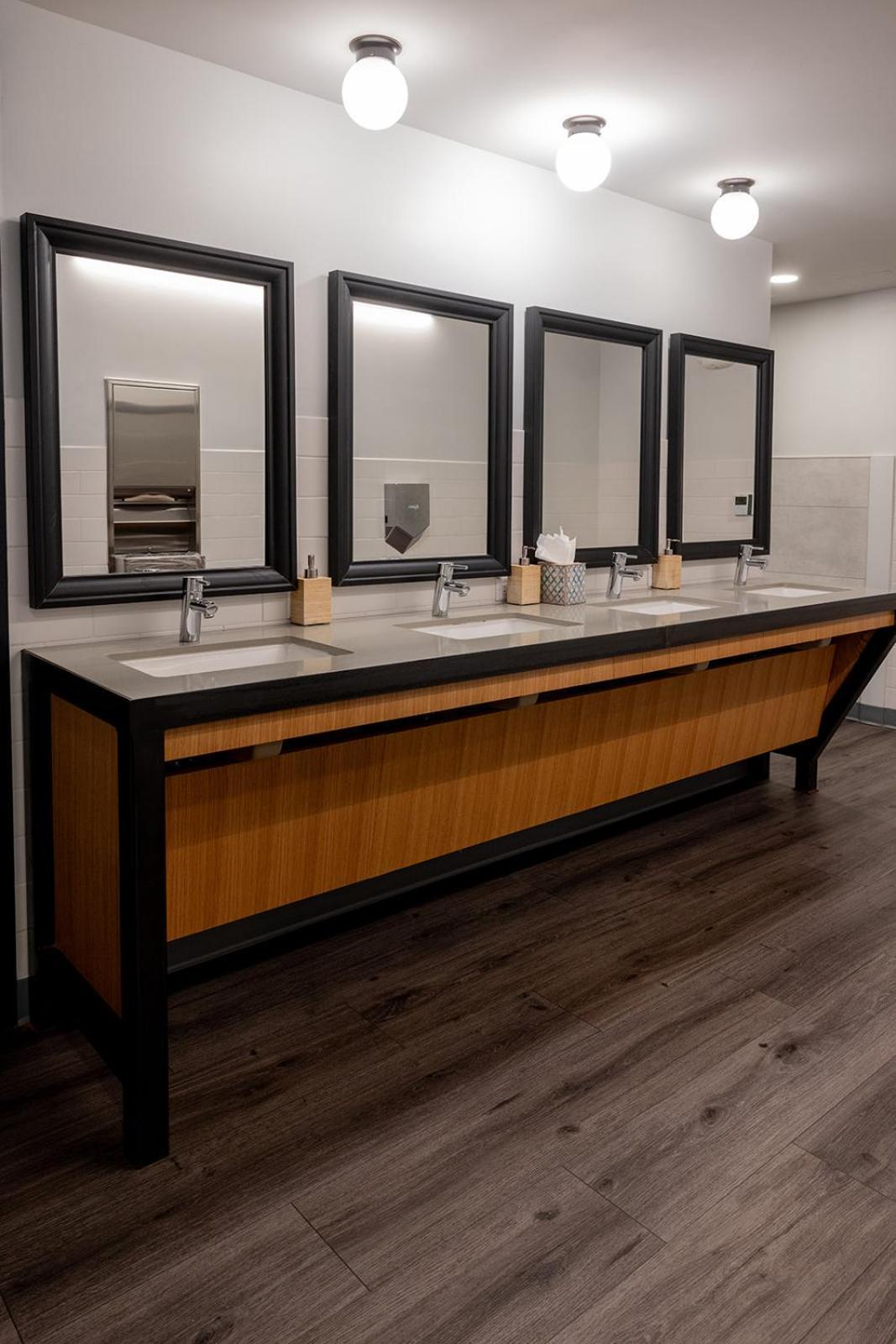 The Block Hotel & Commons シルバーソーン エクステリア 写真